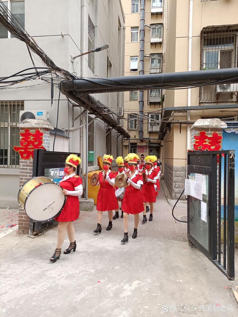 礼仪庆典演出,无论是开业庆典还是结婚典礼都会需要舞狮表演和锣鼓队